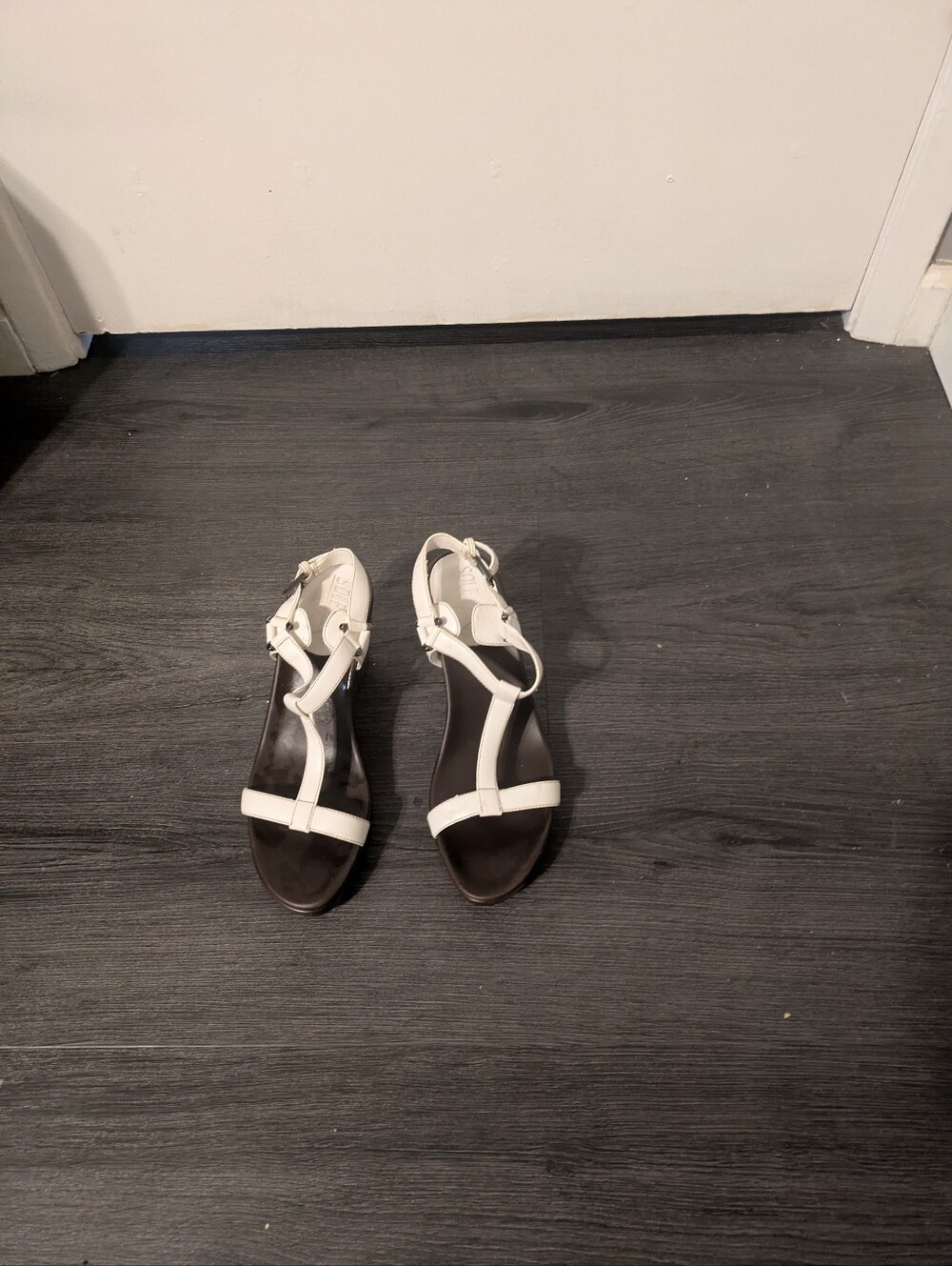 AEROSOLES White T-Strap Heeled Sandals